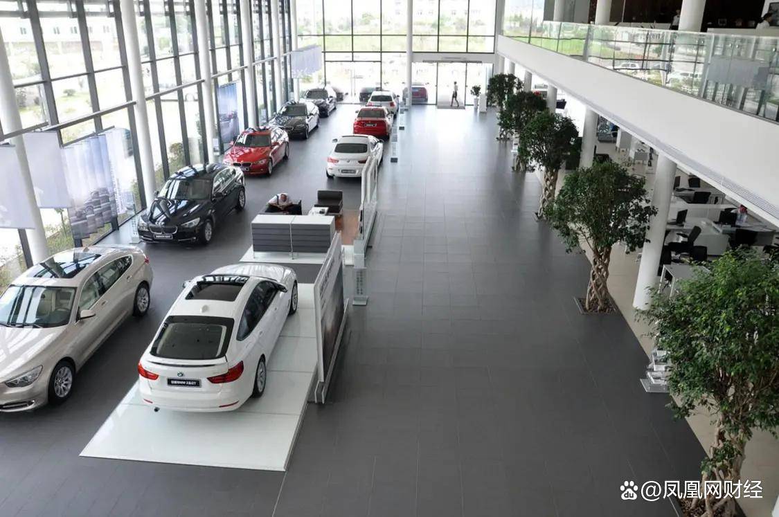 風暴眼丨新能源價格戰將燃油車企逼到角落 銷售轉行跑滴滴，甚至賣汽車銷售